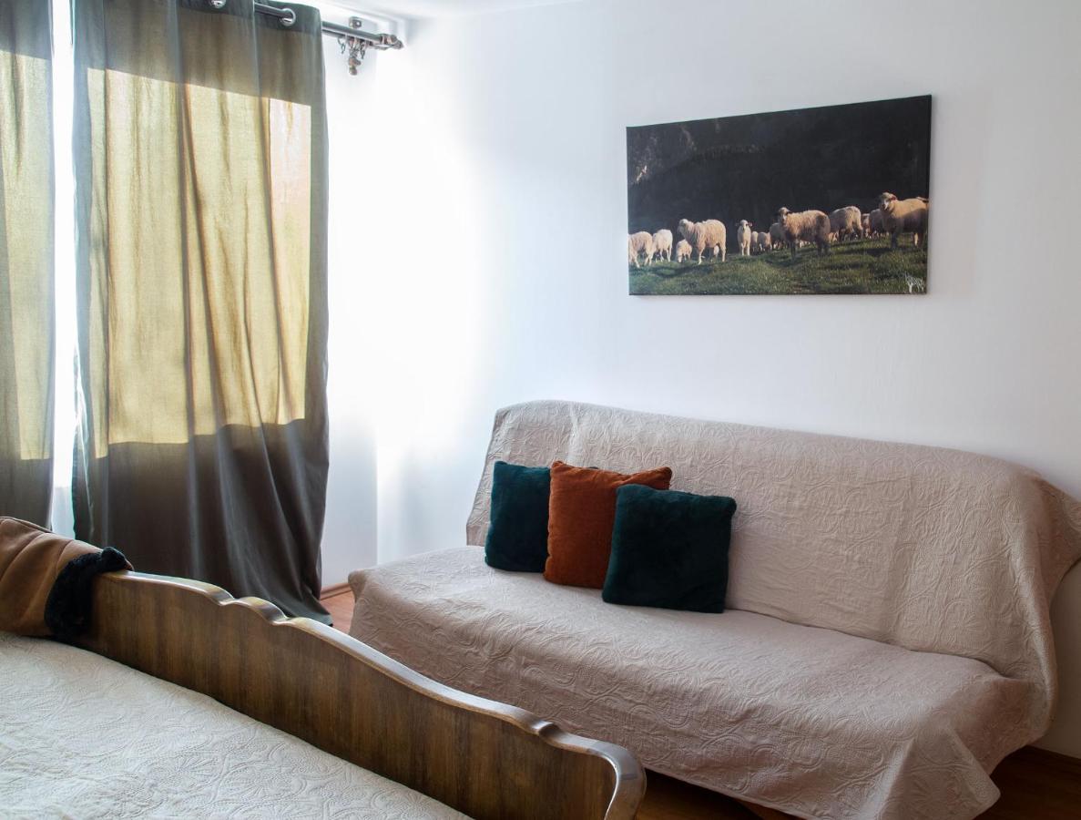 Miedzy Owcami Apartment Sromowce Wyzne Exterior foto