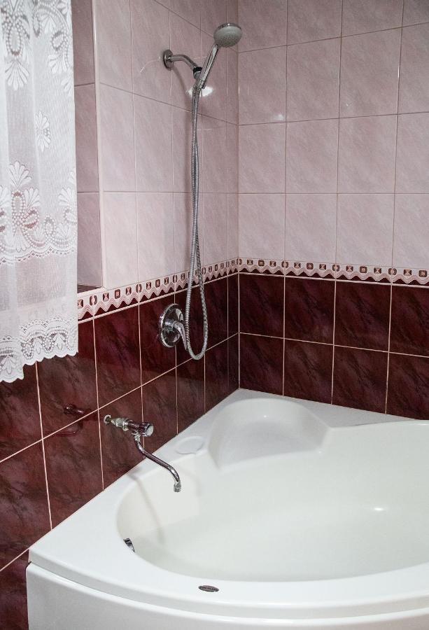 Miedzy Owcami Apartment Sromowce Wyzne Exterior foto