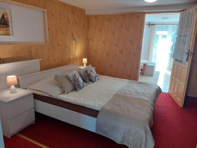 Miedzy Owcami Apartment Sromowce Wyzne Exterior foto
